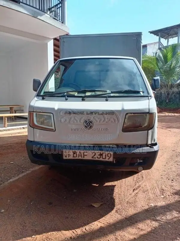 Ashok-Leyland Dost 2015 Lorry (Used)