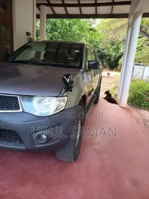 Mitsubishi L200 2013 Pickup (Used)