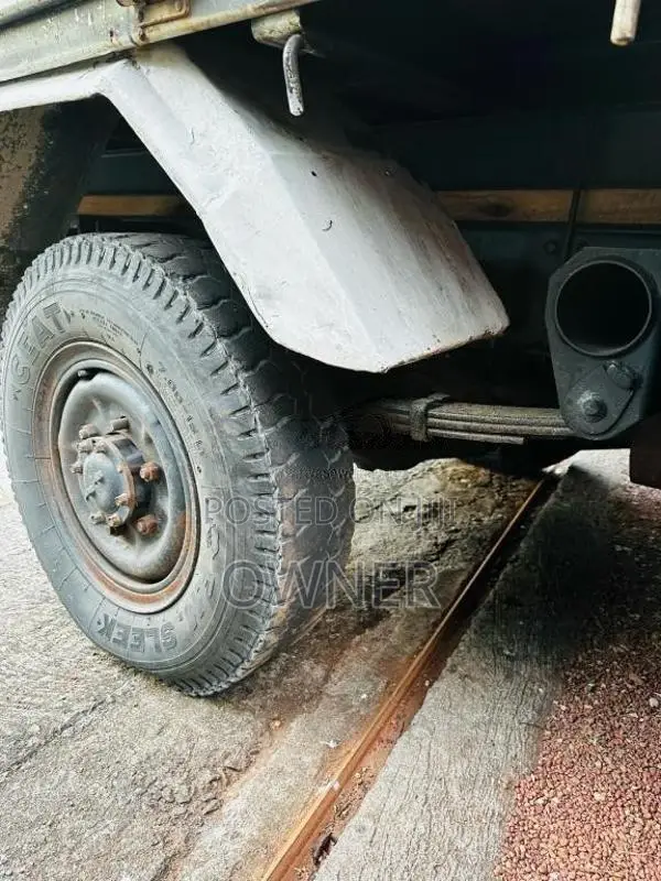 Mitsubishi Canter 1988 Lorry (Used)