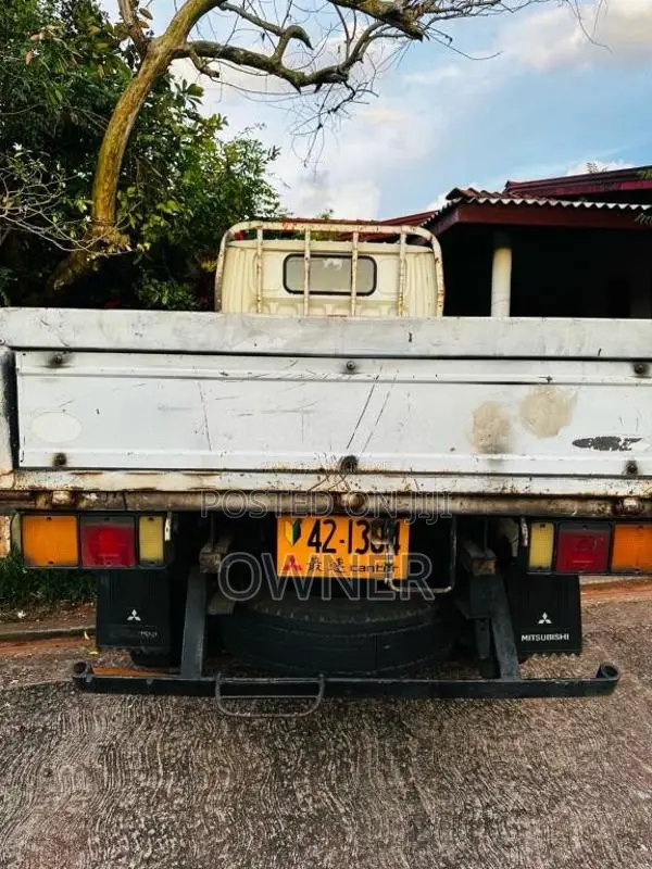Mitsubishi Canter 1988 Lorry (Used)