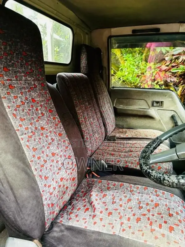 Mitsubishi Canter 1988 Lorry (Used)