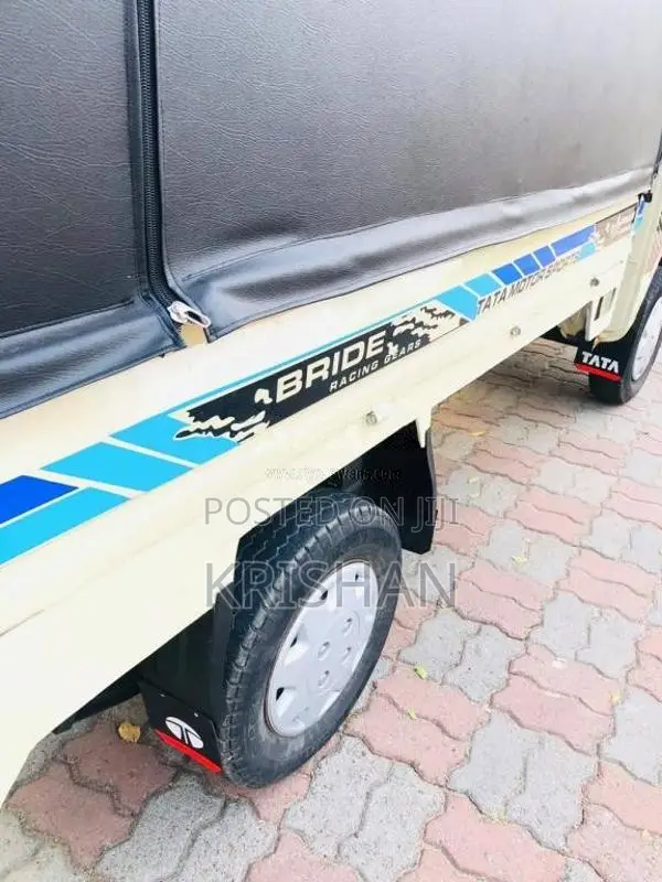 Tata Dimo Batta 2011 Lorry (Used)