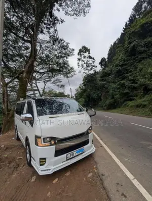 Toyota KDH 2007 Van (Used)