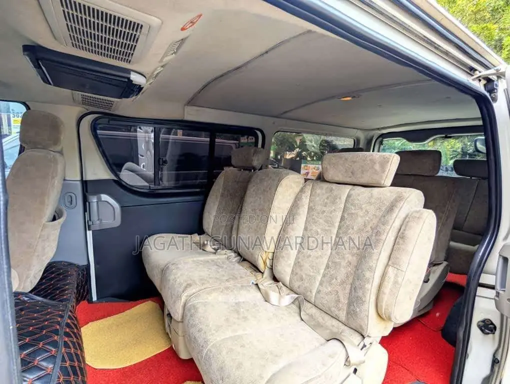 Toyota KDH 2007 Van (Used)