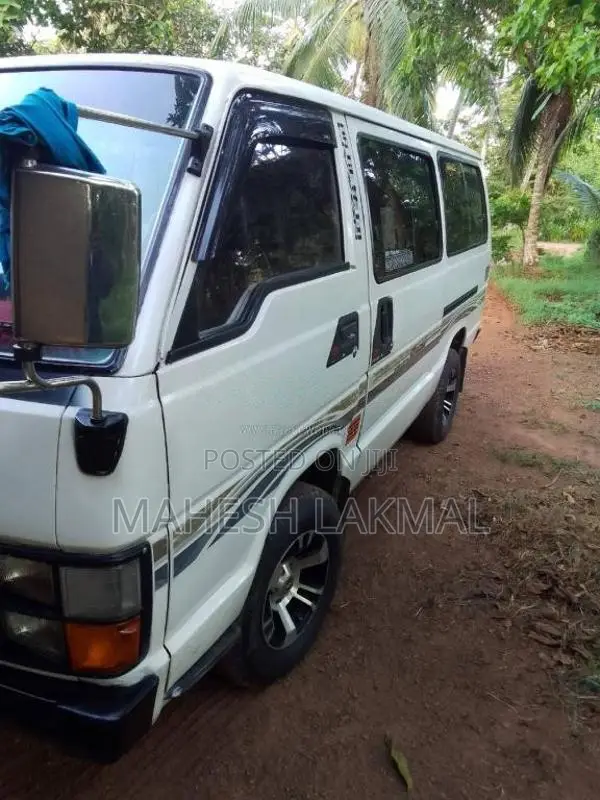 Toyota Shell 1988 Van (Used)