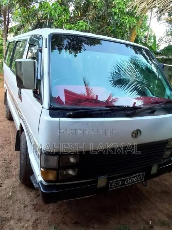 Toyota Shell 1988 Van (Used)
