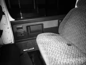 Toyota HIACE 2000 Van (Used)