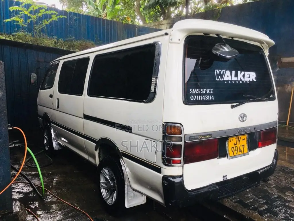Toyota HIACE 2000 Van (Used)