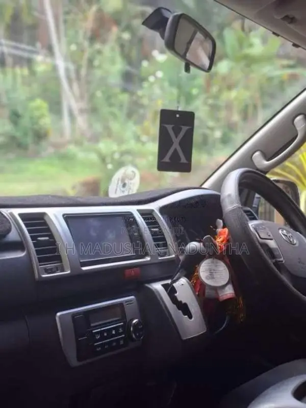 Toyota KDH Super GL 2019 Van (Used)
