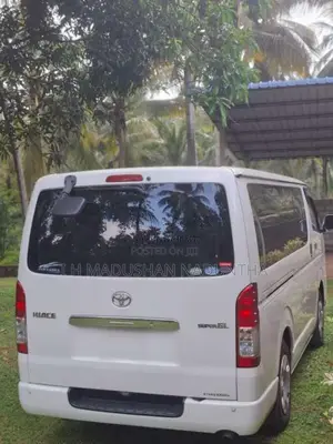 Toyota KDH Super GL 2019 Van (Used)