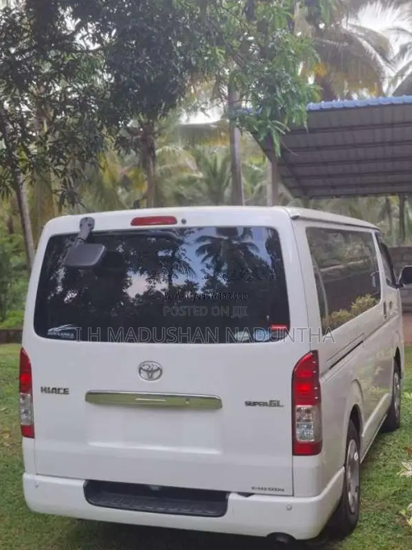 Toyota KDH Super GL 2019 Van (Used)