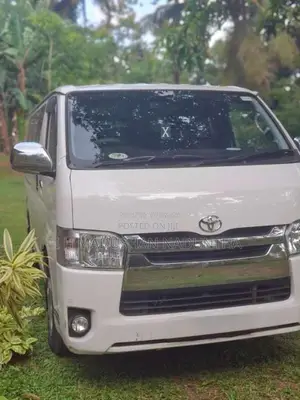Toyota KDH Super GL 2019 Van (Used)