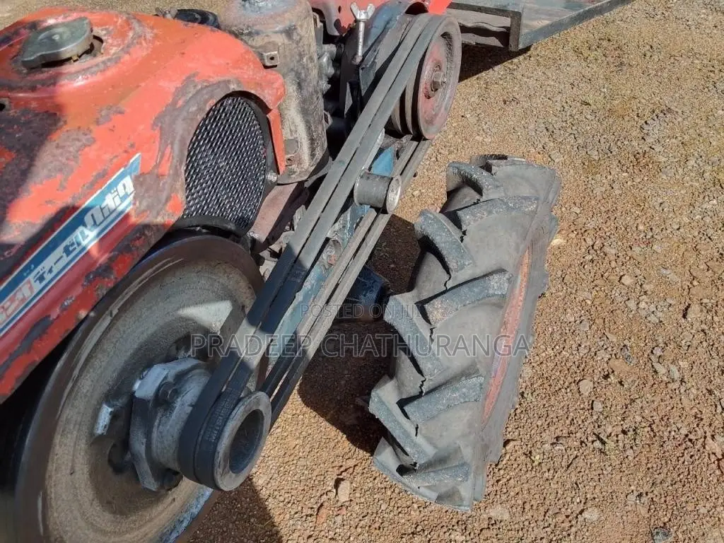 Kubota K7 1995 Tractor (Used)