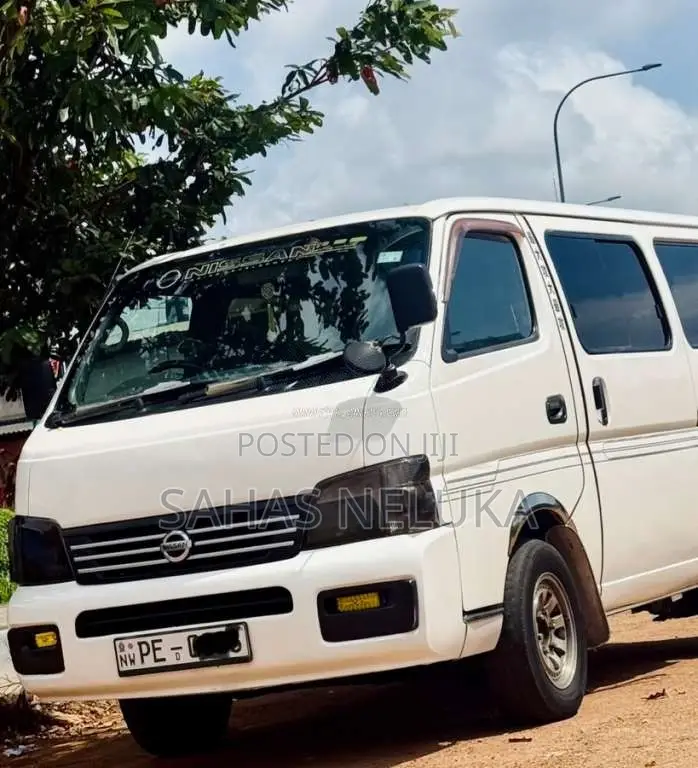 Nissan Caravan E25 2002 Van (Used)