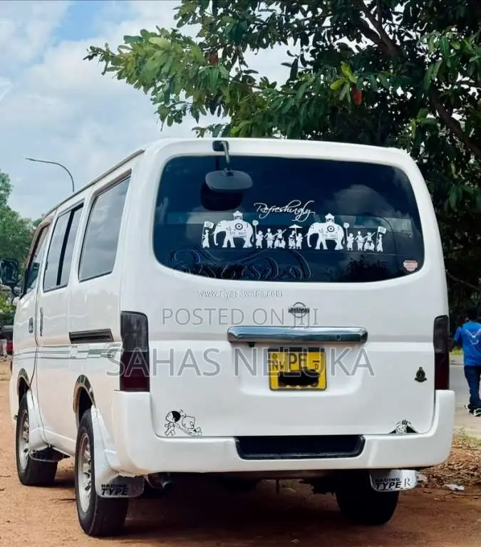 Nissan Caravan E25 2002 Van (Used)