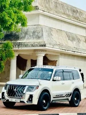 Mitsubishi Montero 2004 SUV (Used)