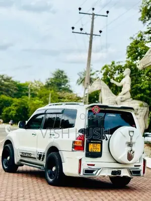 Mitsubishi Montero 2004 SUV (Used)
