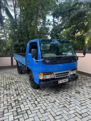 Isuzu NKR 1987 Lorry (Used)