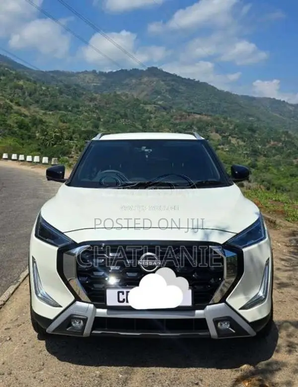 Nissan Magnite TURBO CVT 2025 SUV (Used)