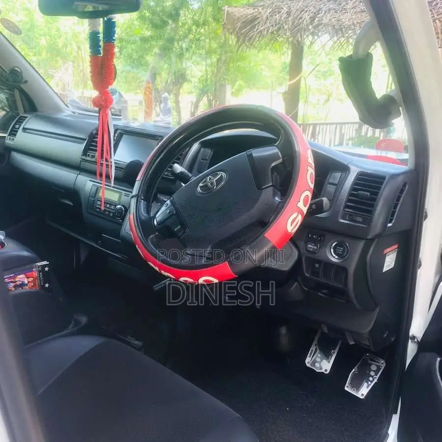 Toyota KDH SUPER GL TRH200 DARK PRIME 2015 Van (Used)