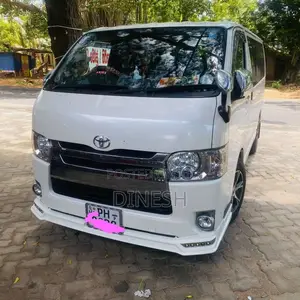 Toyota KDH SUPER GL TRH200 DARK PRIME 2015 Van (Used)