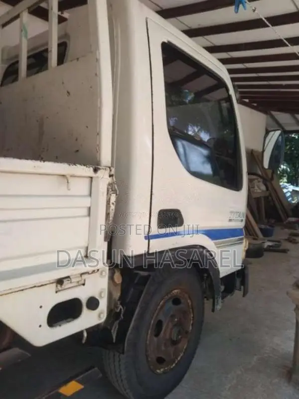 Mazda Titan 2000 Lorry (Used)