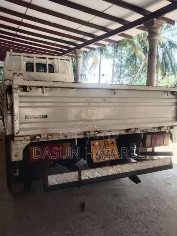 Mazda Titan 2000 Lorry (Used)