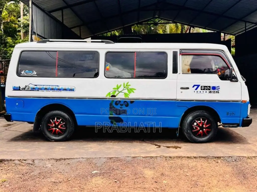 Nissan Caravan 1982 Van (Used)