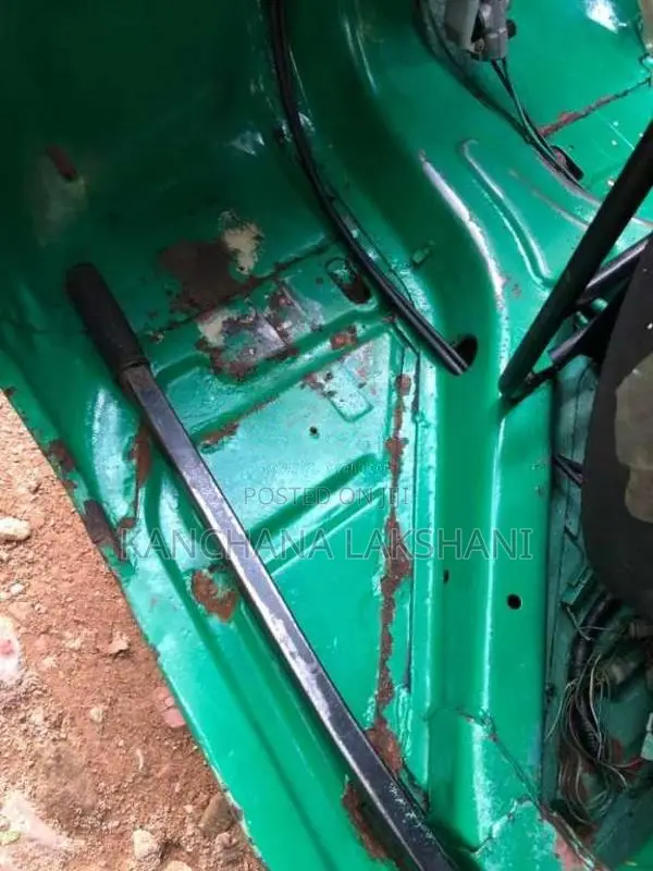 Bajaj RE 205 2011 Three Wheel (Used)
