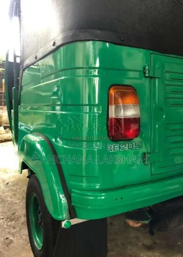 Bajaj RE 205 2011 Three Wheel (Used)