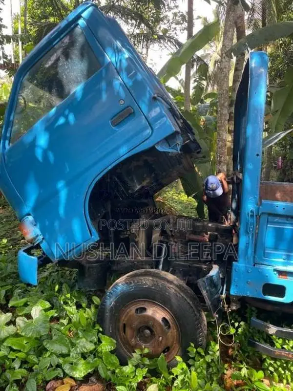 Isuzu 350 1981 Lorry (Used)