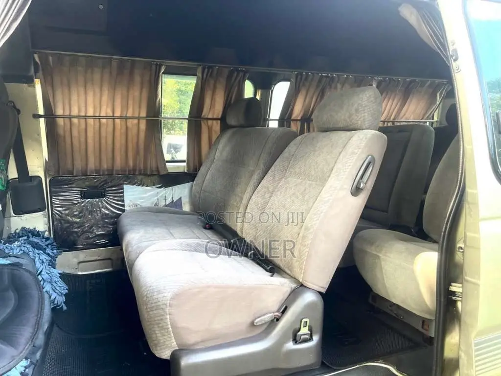 Nissan Caravan 1997 Van (Used)