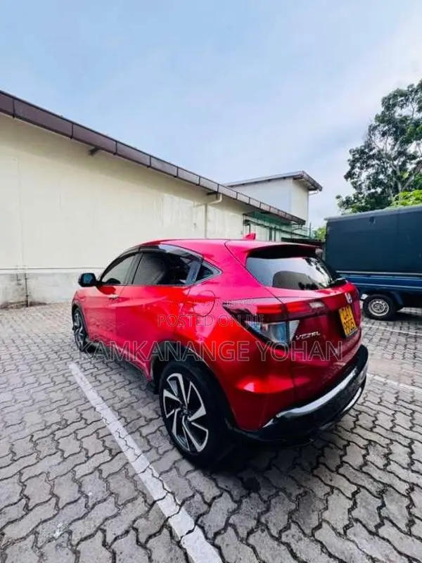 Honda Vezel RS SENSING 2017 SUV (Used)