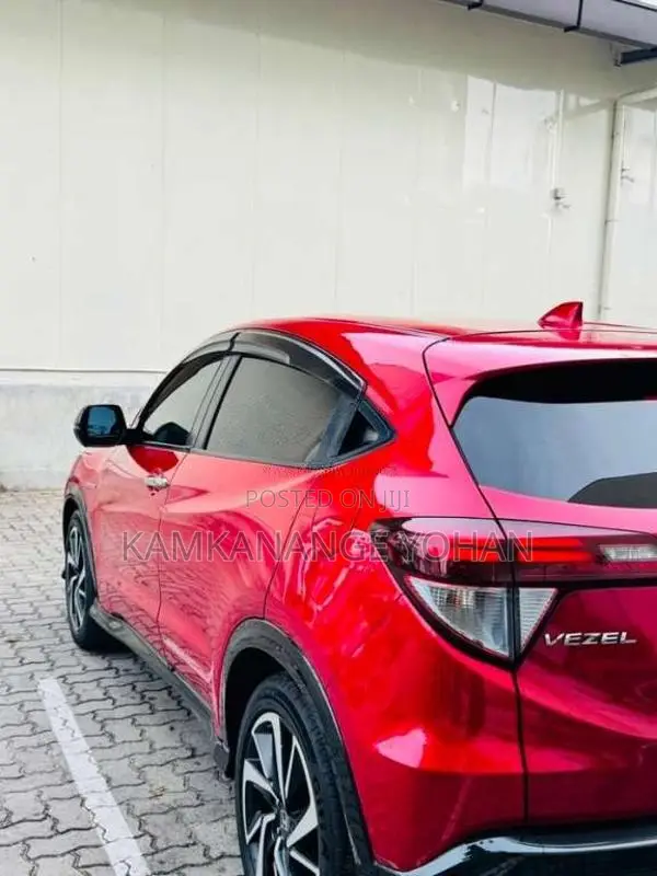Honda Vezel RS SENSING 2017 SUV (Used)