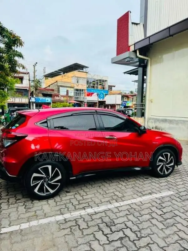 Honda Vezel RS SENSING 2017 SUV (Used)