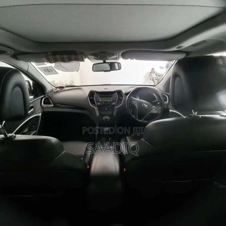 Hyundai Santa Fe 2015 SUV (Used)