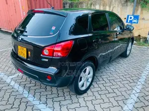 Nissan Qashqai 2010 SUV (Used)
