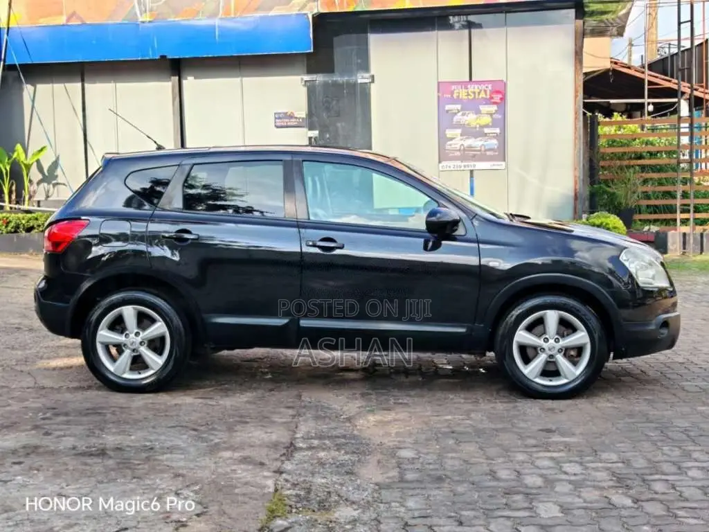 Nissan Qashqai 2010 SUV (Used)