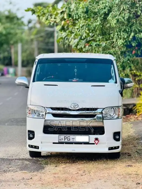Toyota KDH 201 Super GL 2012 Van (Used)