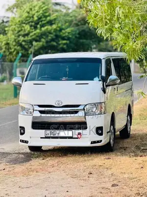 Toyota KDH 201 Super GL 2012 Van (Used)