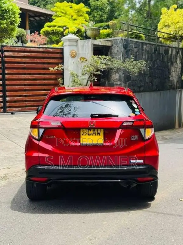 Honda Vezel Rs 2017 SUV (Used)