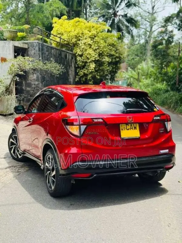 Honda Vezel Rs 2017 SUV (Used)