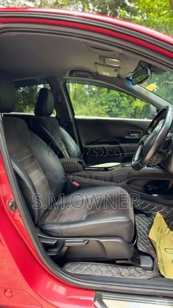 Honda Vezel Rs 2017 SUV (Used)