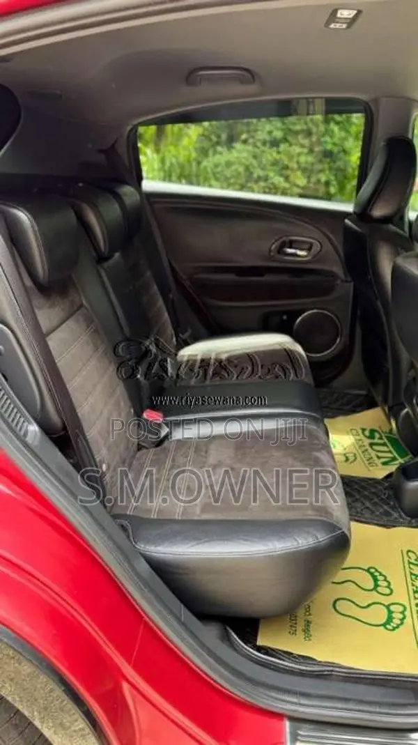 Honda Vezel Rs 2017 SUV (Used)