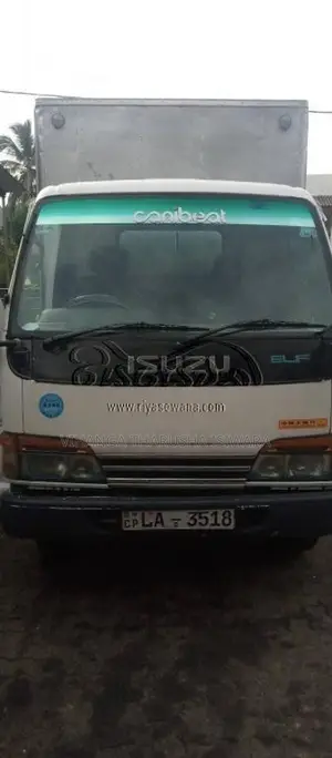 Isuzu Full Body 2000 Lorry (Used)