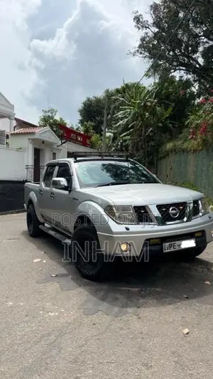 Nissan Navara 2012 Pickup (Used)