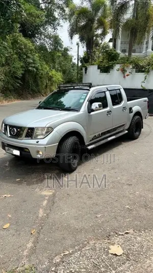 Nissan Navara 2012 Pickup (Used)