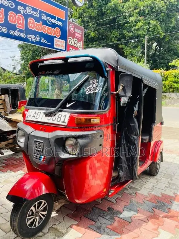 Bajaj 4 Stroke 2019 Three Wheel (Used)
