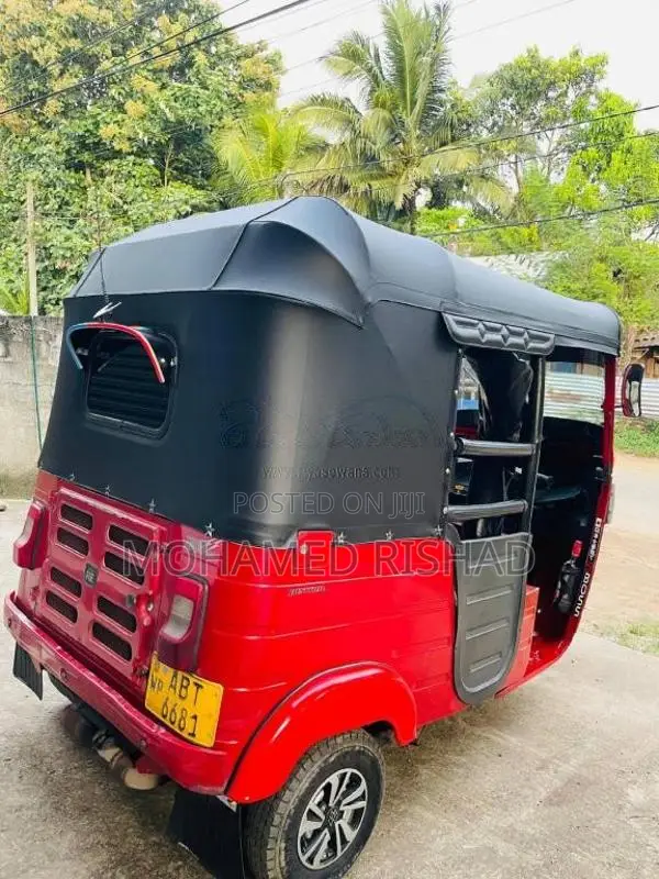 Bajaj 4 Stroke 2019 Three Wheel (Used)