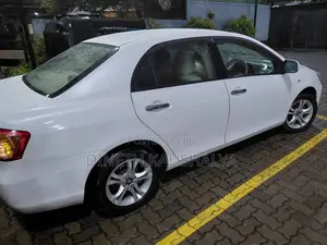 Toyota Axio 141X Limited 2010 Car (Used)